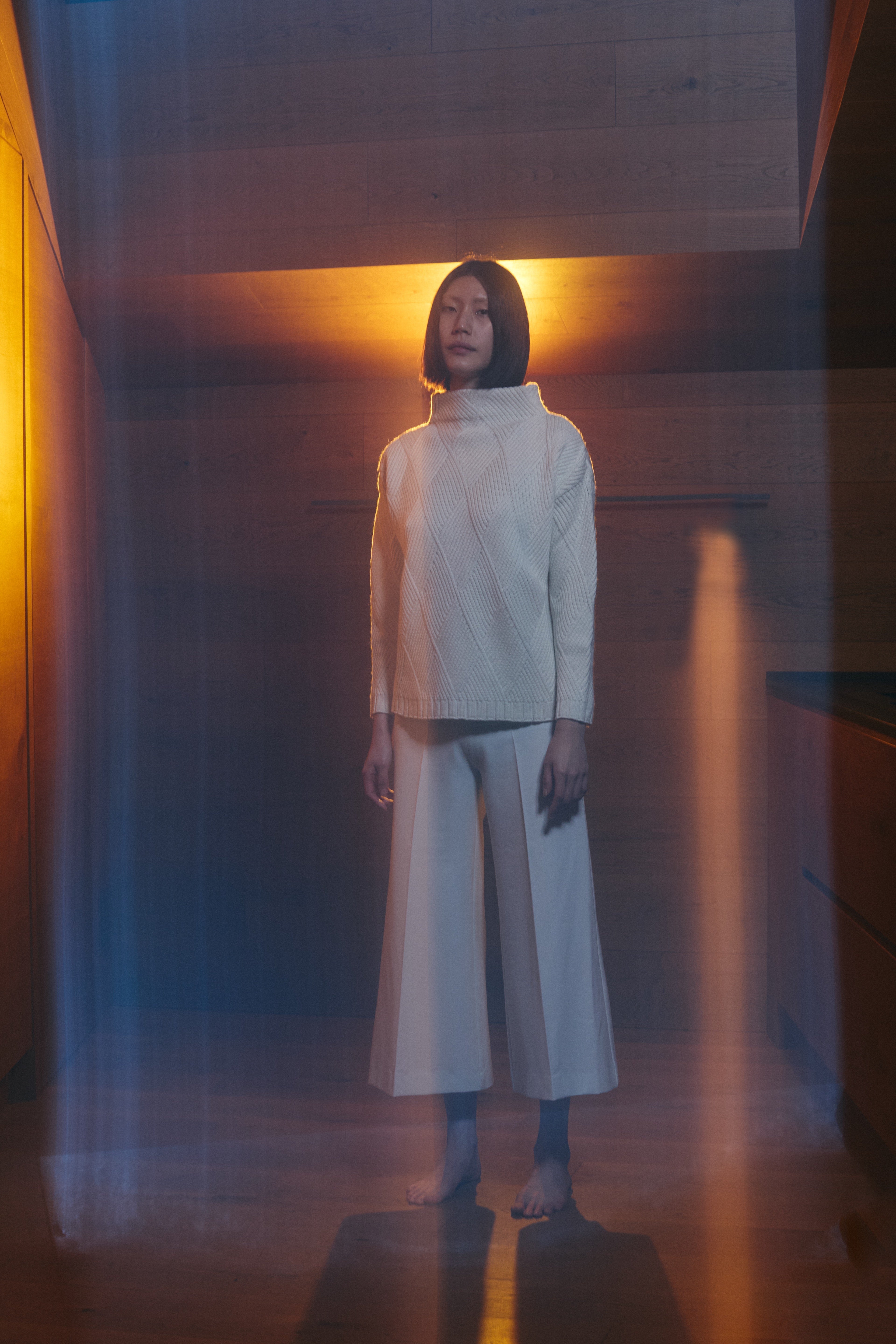 Maglione con motivo a rombi e collo ad imbuto Calamintha panna