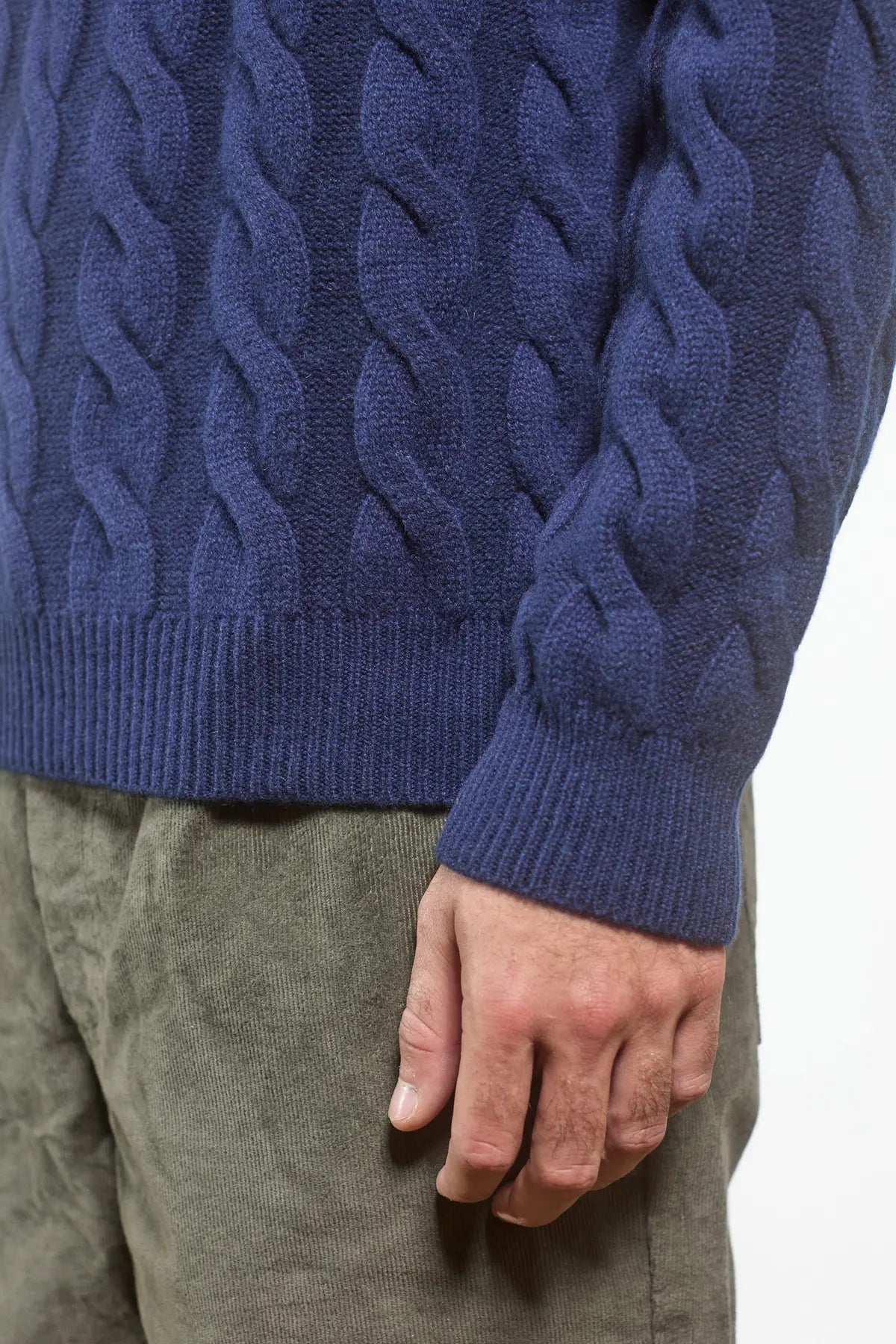 Maglione in maglia a trecce Anemone Blue Navy