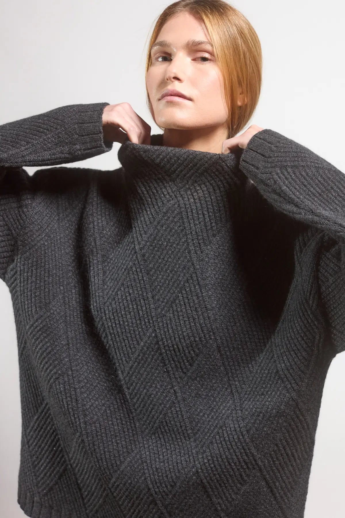 Diamond-pattern sweater w/ funnel neck Calamintha Anthracite