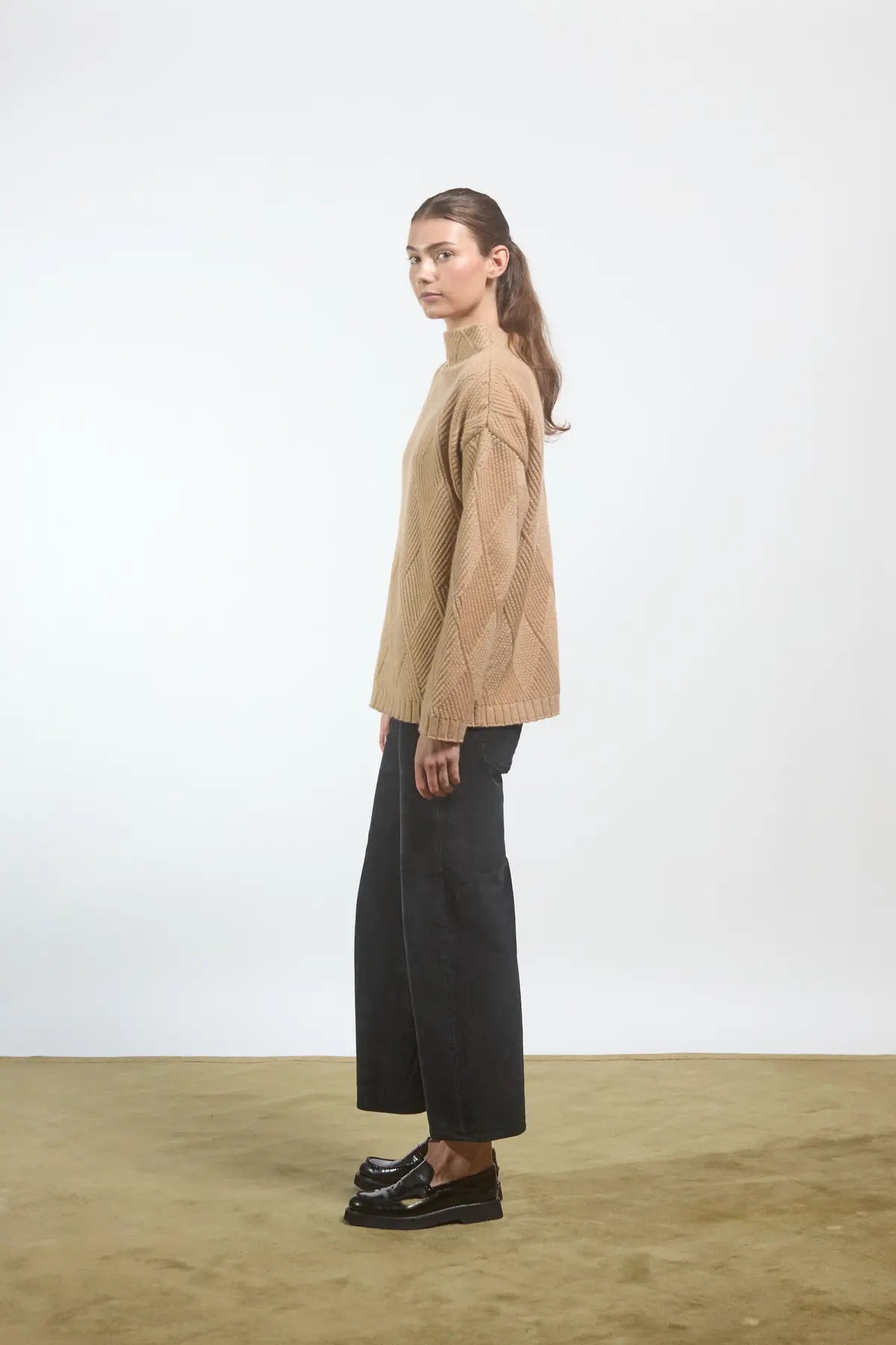 Diamond-pattern sweater w/ funnel neck Calamintha Beige