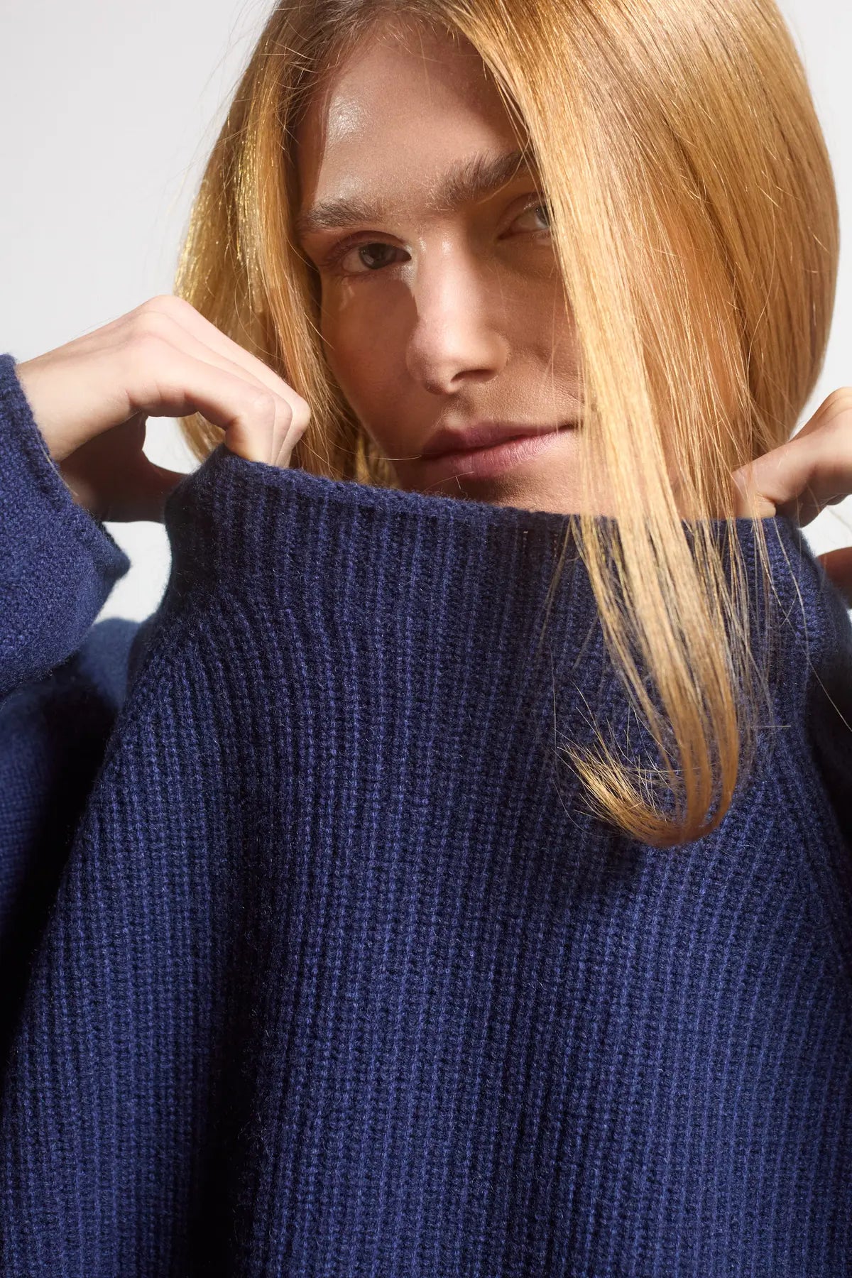 Plain knit sweater w/ English rib Campanula Blue Navy