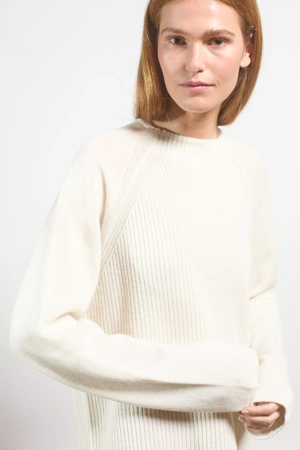 Plain knit sweater w/ English rib Campanula Cream