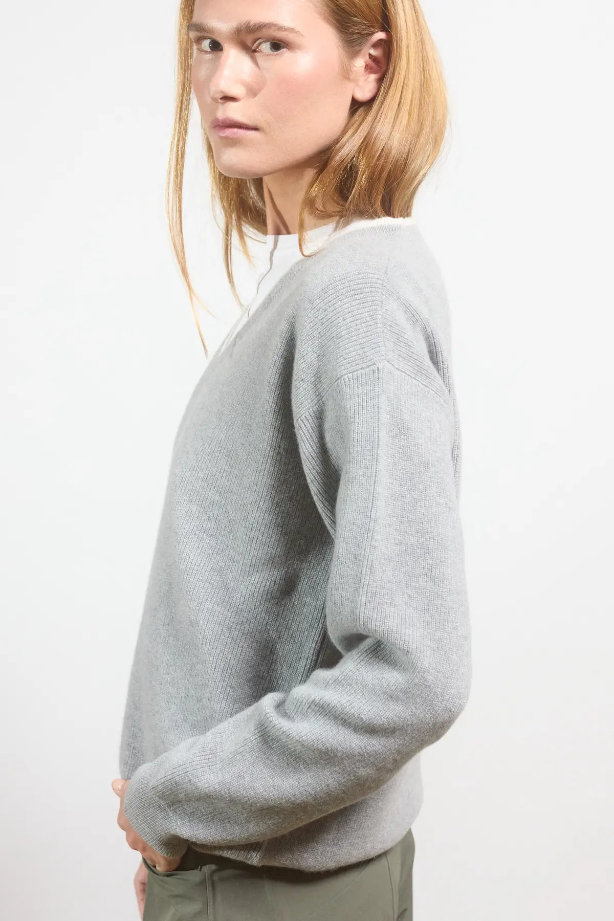 V-neck sweater Verbena Light Grey-Cream