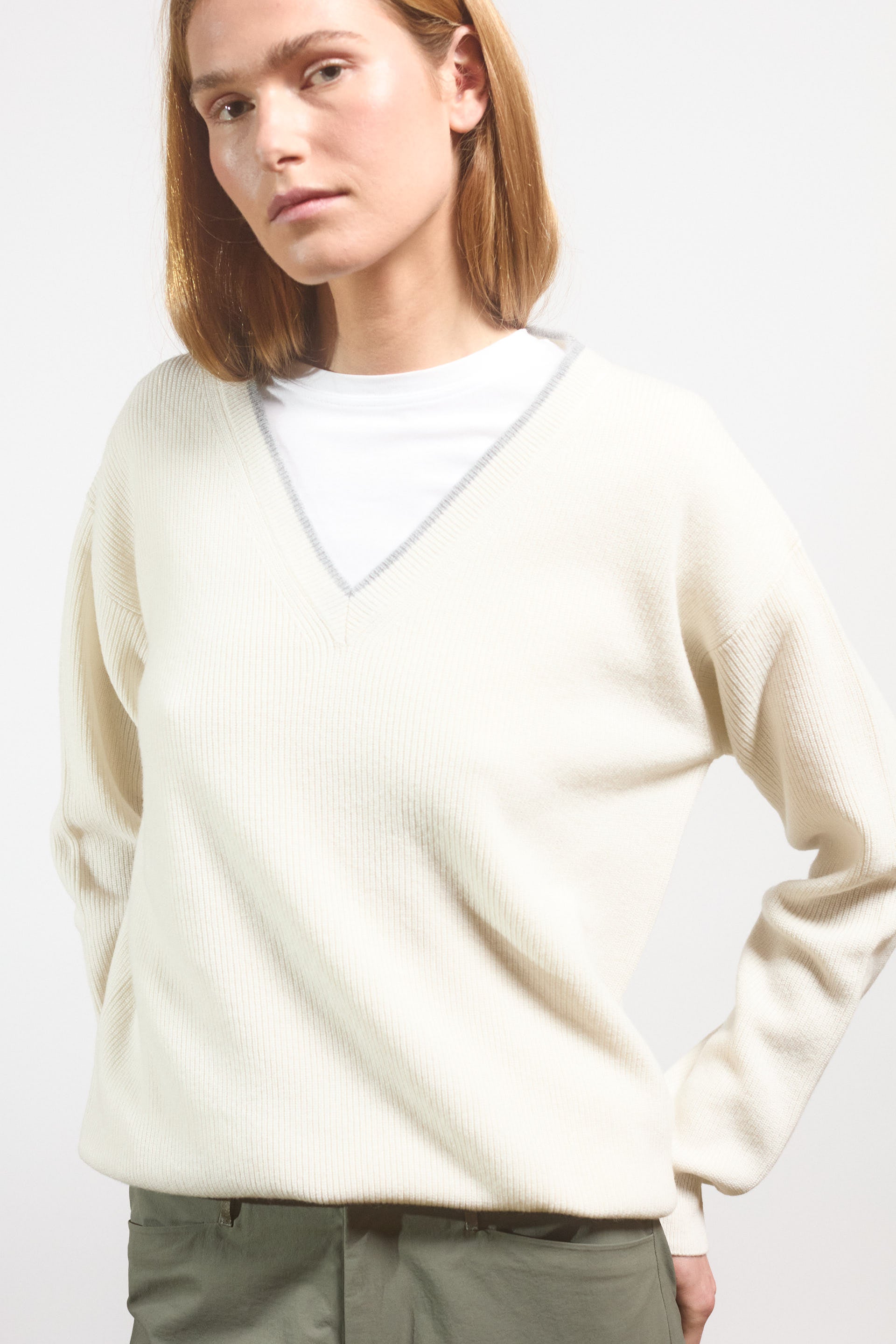 V-neck sweater Verbena Cream-Light Grey