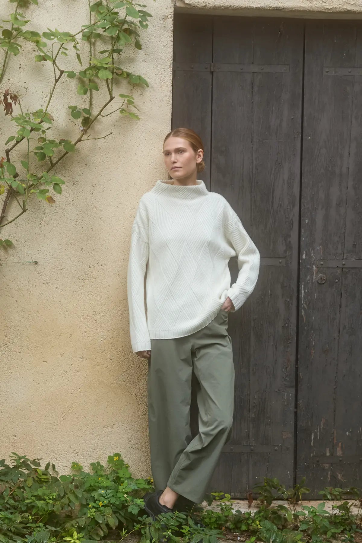 Diamond-pattern sweater w/ funnel neck Calamintha Cream